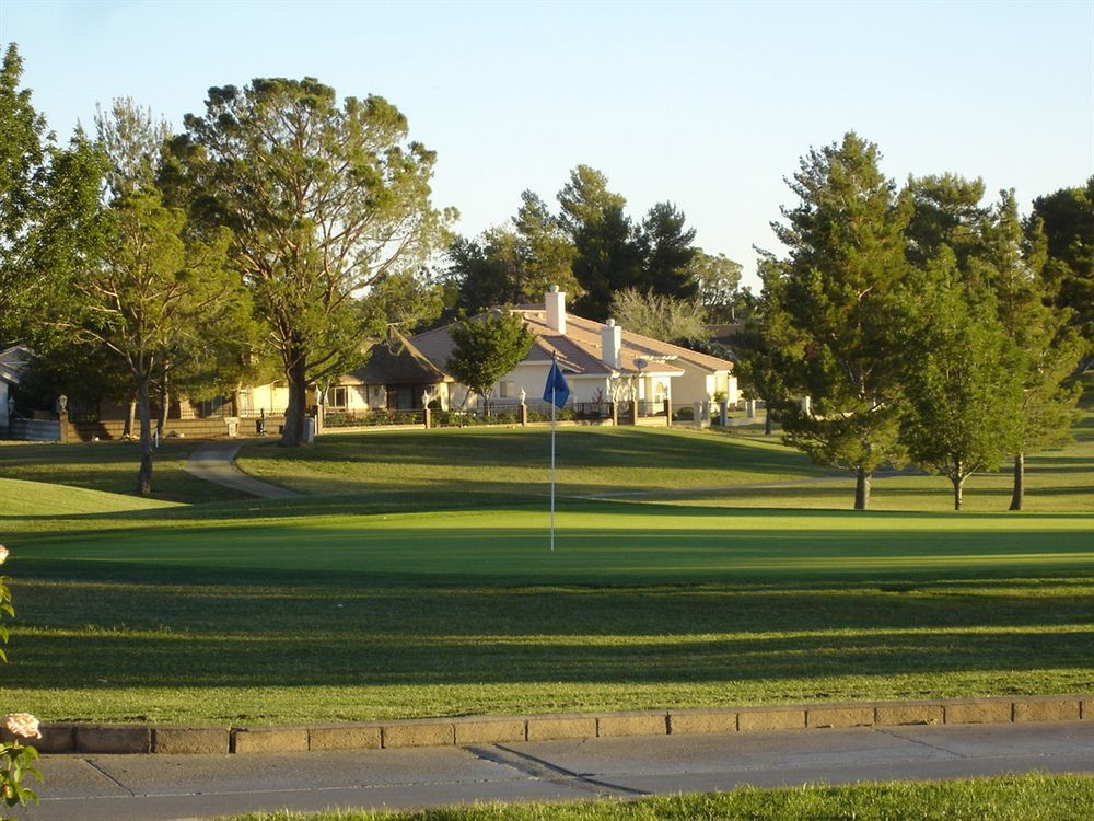 The Inn At Silver Lakes Helendale Εξωτερικό φωτογραφία